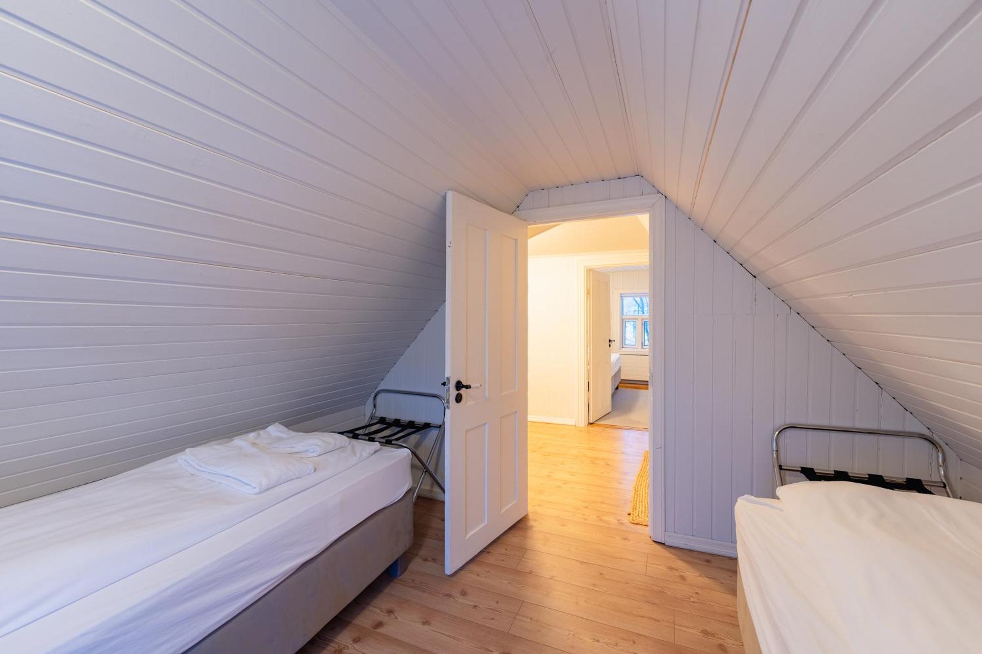 Day Dream Central Akureyri Three Bedroom Apt エクステリア 写真