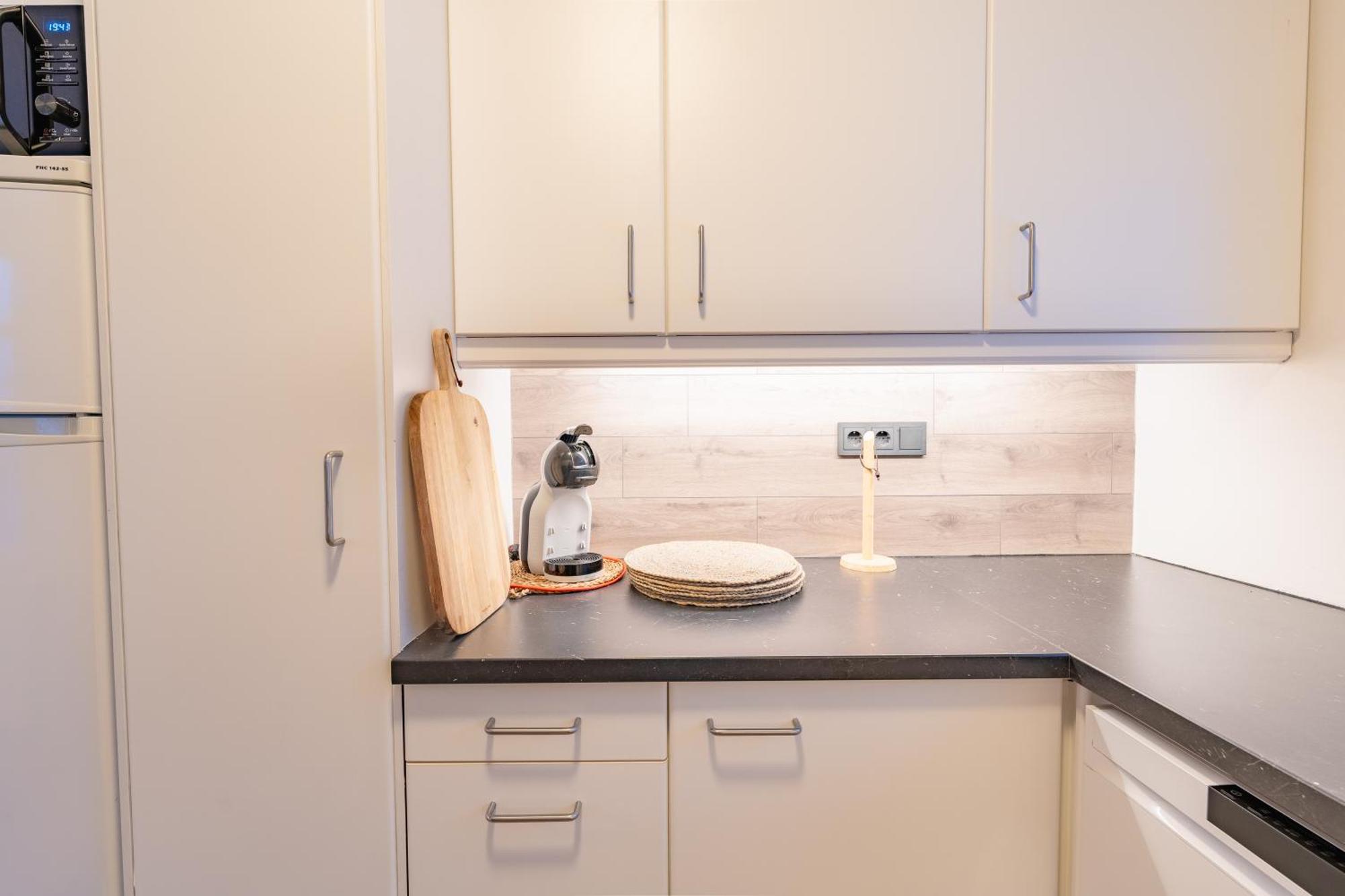 Day Dream Central Akureyri Three Bedroom Apt エクステリア 写真