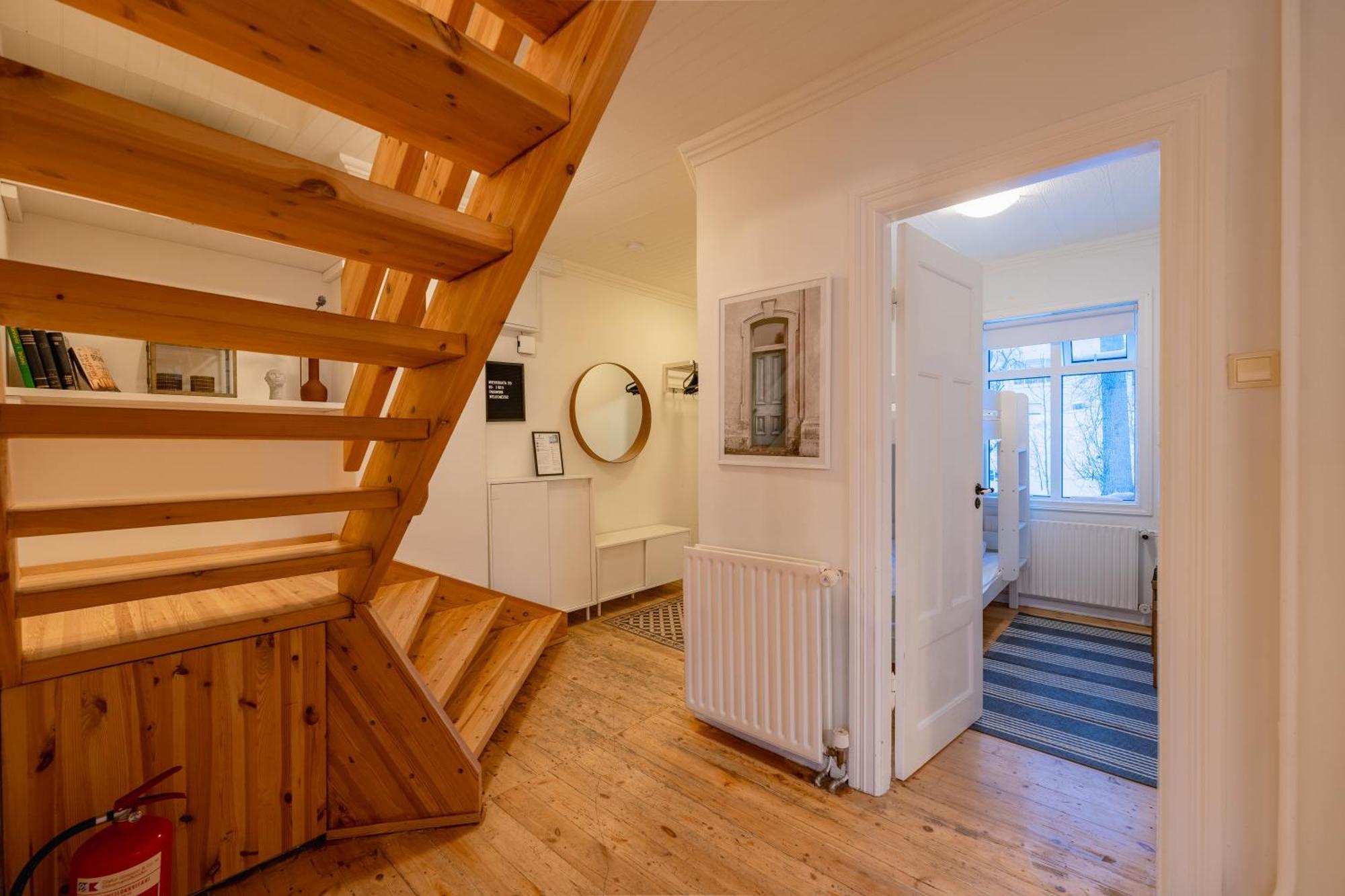 Day Dream Central Akureyri Three Bedroom Apt エクステリア 写真