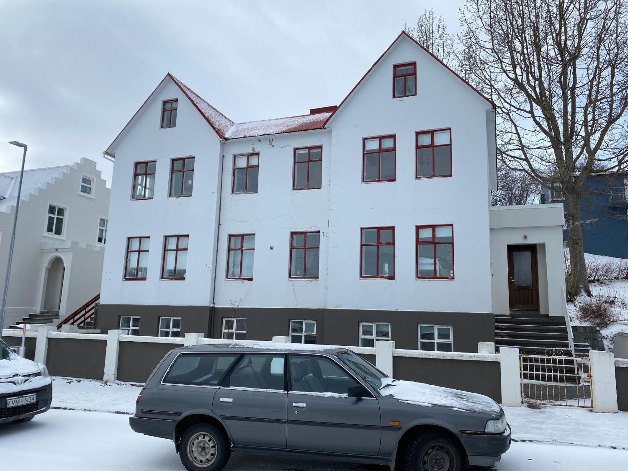Day Dream Central Akureyri Three Bedroom Apt エクステリア 写真